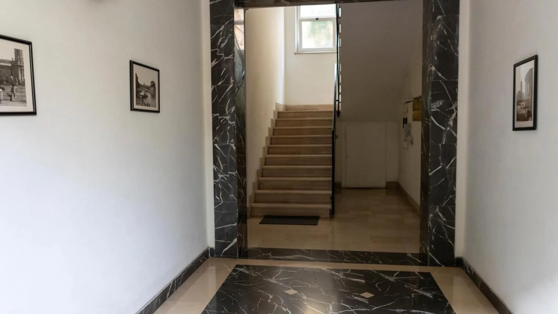 Apartment Centrale Attico Vista Magnifica Sul Vaticano Rome Italy