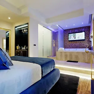 Spanish Diamond Luxury & Jacuzzi Πανσιόν